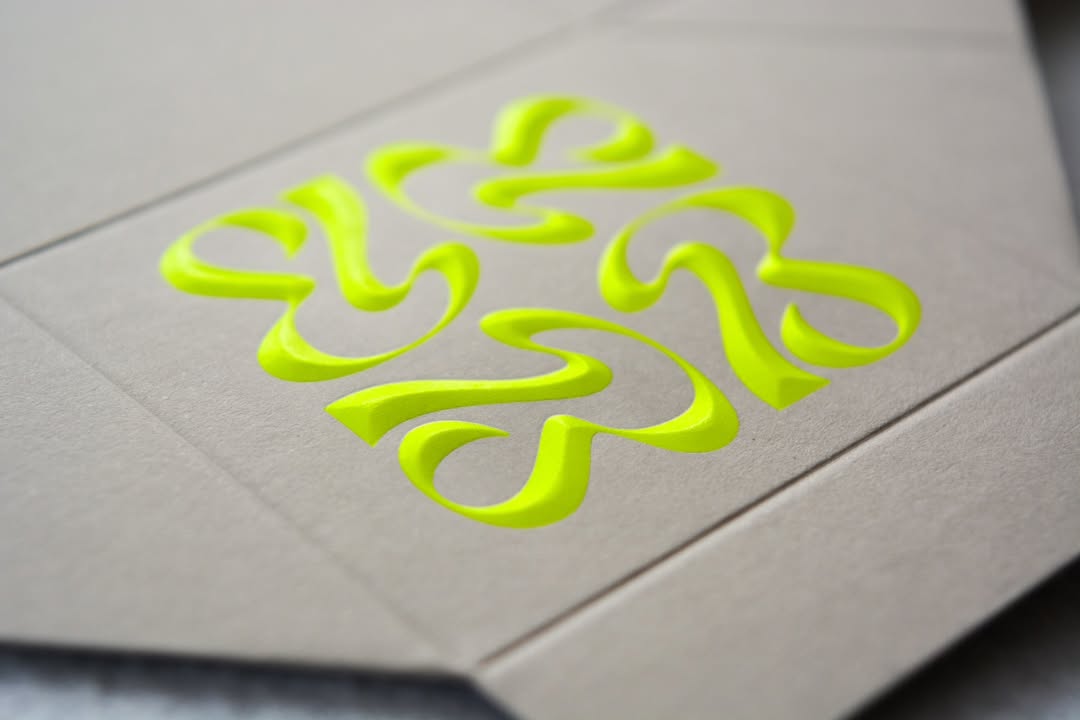 Foil fluorescente: el toque final para la creatividad